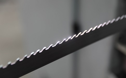 静海双金属带锯条产生切削噪音的原因具体有哪些？